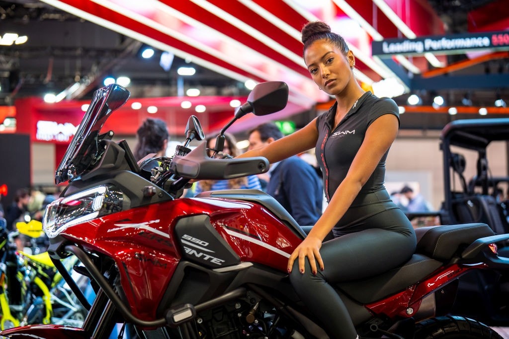 Le ragazze di EICMA 2025 +MAXI GALLERY+